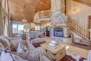 Cozy, Private Cabin - 2 Minutes from the Lifts - Image 3