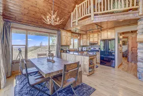 Cozy, Private Cabin - 2 Minutes from the Lifts - Image 5
