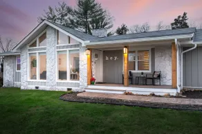 Stunning Modern Farmhouse with Mountain Views!! - Image 2