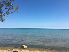1-bedroom Cottage on Beautiful Lake Erie - Image 3