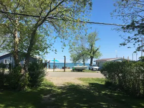 1-bedroom Cottage on Beautiful Lake Erie - Image 2