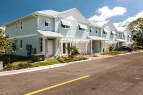3-BR Townhouse | Pool | Marina | Beach | NASA - Image 4