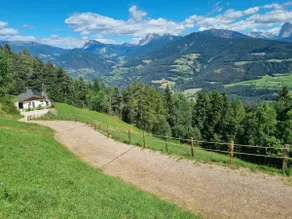 Alone in Chalet with view on Dolomites - Image 5