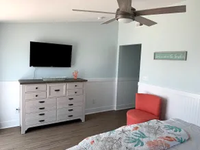 Modern 3 bed/3 BA walkable to downtown Surf City! - Image 2