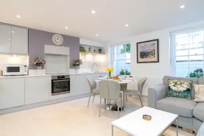 Stunning 2 Bed Basement Flat in the Heart of Cheltenham! - Image 5