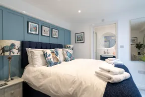 Stunning 2 Bed Basement Flat in the Heart of Cheltenham! - Image 4