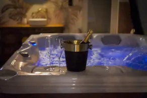 Maison Eliste - Love gîte chic avec jacuzzi intérieur - Image 2