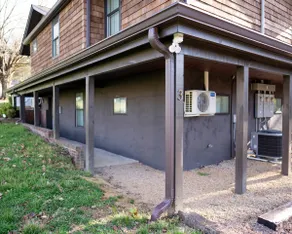 Spacious 1BD Apt in the heart of the Tree Streets - Image 2