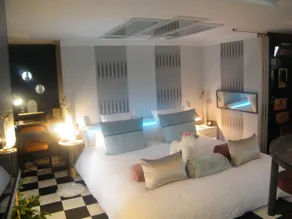 ARLES Loft with jacuzzi, 8 min walk to the center. - Image 2