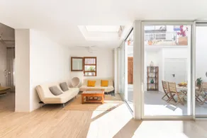 Old house renovated in the 1930s, in the heart of the old city. - Image 3