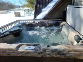 Bubbling Brook Farmhouse- your family getaway - Image 3