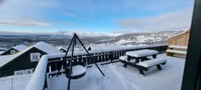 Family-friendly cottage with a stunning view! - Image 5