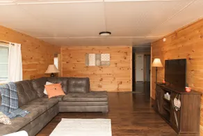 Colonels' Cabin at Ramp 11 Retreat by Concord Sun - Image 2