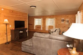 Colonels' Cabin at Ramp 11 Retreat by Concord Sun - Image 4