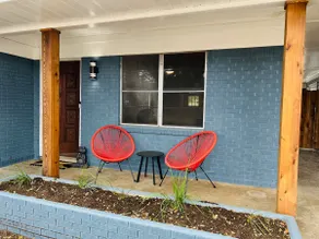 Great Specials Now! 3 Bedroom 12 Min to Downtown - Image 3