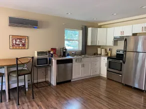 Cottage on the Knob. Cheerful one bdrm w/fire pit. - Image 3