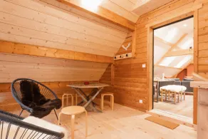 Cozy apartment with mountain views - Image 2