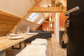 Cozy apartment with mountain views - Image 3
