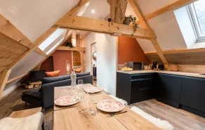 Cozy apartment with mountain views - Image 4