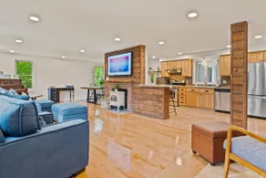CozyKennebunkEscape|Nearbeaches|HottubLgPatio&Yard - Image 3