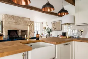 Dreamy Cotswold Hideaway in the Heart of Painswick - Image 2