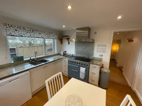 Annex 3 minutes walk from Croyde beach - Image 4