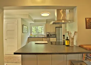 Cozy 4 bedroom close to wineries and great hiking. - Image 4