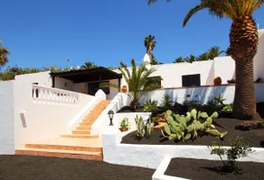 Casa Bella - beautiful 3 bedroom Canarian Villa - Image 2