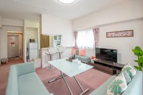 This price is for up to 7 people! Beautiful 3LDK room, so couples will be very satisfied! Parking lot included - Image 4