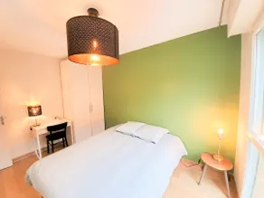 Luxury apartment overlooking the Mayenne - Image 5