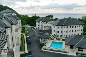 Upscale 3BR Apartment, Montego Bay, Sea Views - Image 4