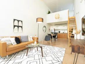 Centrally Located Designer Loft w/ Parking and A/C - Image 4