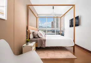 Classy Apartment w/ King Bed Close to Airports - Image 2