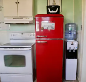 Vibrant 2 BR Home Rooted Near The New River Gorge - Image 5