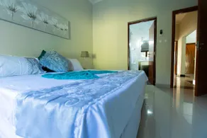 3 bedroom Home - Image 4
