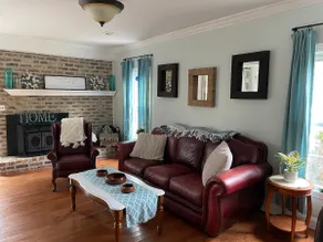 Beautiful Brick Home Near Charming Charleston - Image 2