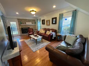 Beautiful Brick Home Near Charming Charleston - Image 3