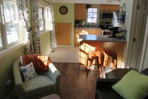 Adorable one bedroom cottage - Image 3