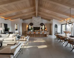 LD Cabin - Luxury Mountain Escape w/ Spa & Sauna - Image 2