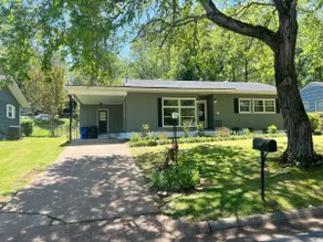 Cozy Cottage 1.5 miles to downtown & UNA Florence - Image 2