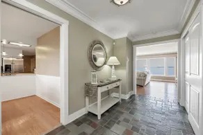 Entire Home on Lake Erie's Marblehead shores! - Image 5