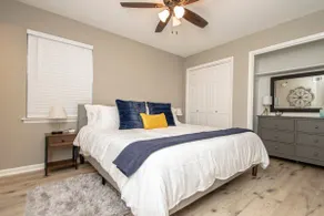 A Hillcrest Harbor for Couples or Digital Nomads - Image 2