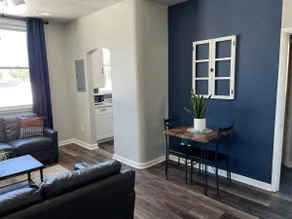 Historic Downtown Apartment - Image 5