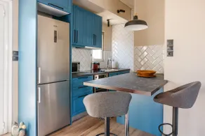 Athens Skylight Condo - Image 5