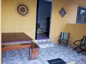 Beach House with 1 Bedroom and Parking - Image 4