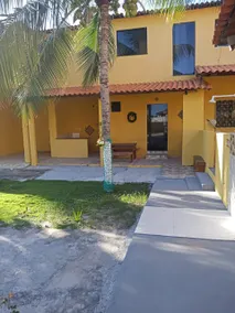 Beach House with 1 Bedroom and Parking - Image 2
