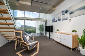 Bright Loft-Style Apt with Gorgeous View - Image 2