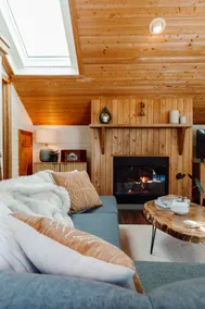 Alpine Chalet on Spectacular Property - Image 2