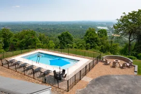 Mountain Retreat  ★ HEATED POOL ★  Amazing Views! - Image 3