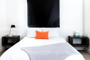 Immaculate Modern Downtown Home - Image 2